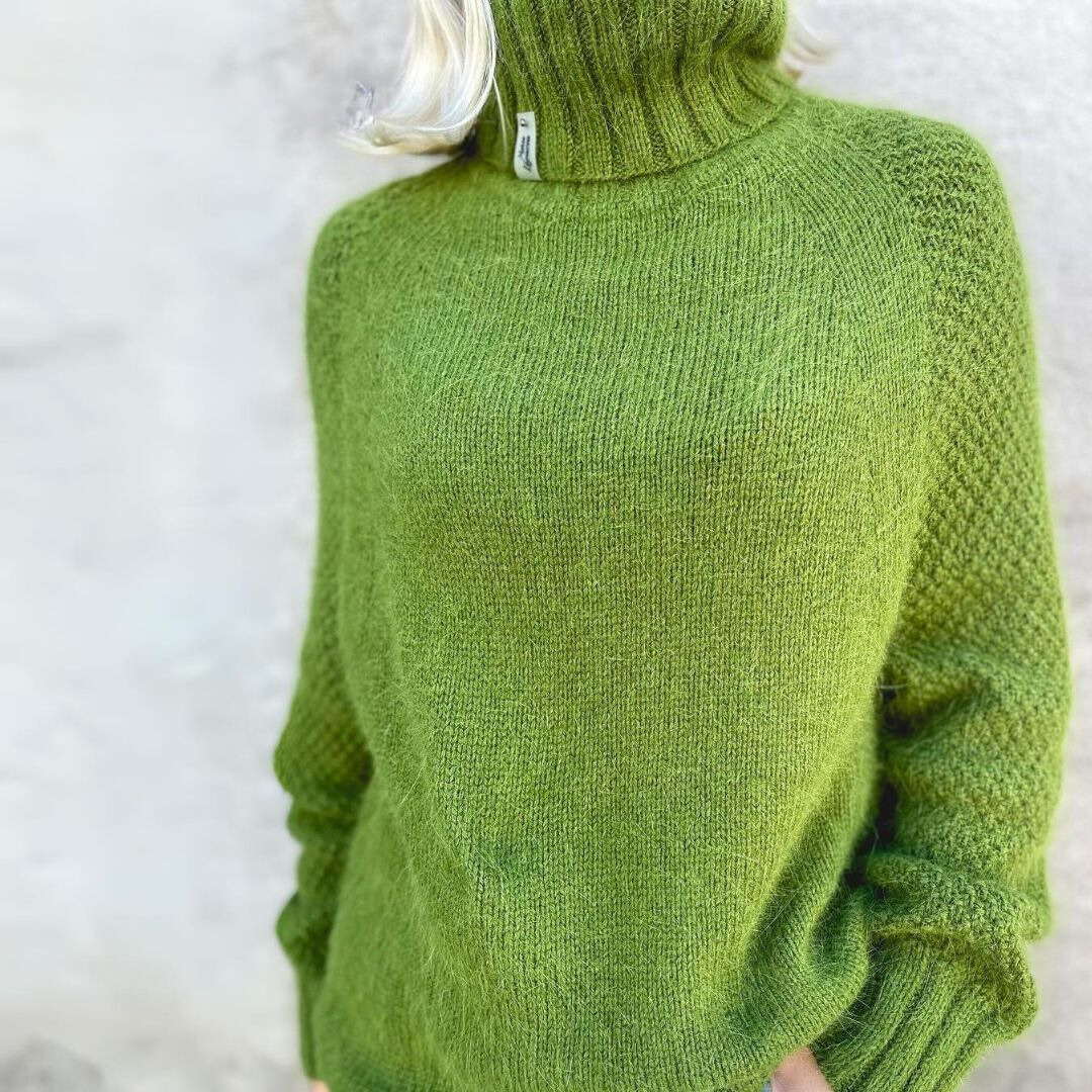 Angela - Elegante Maglione con Collo Alto