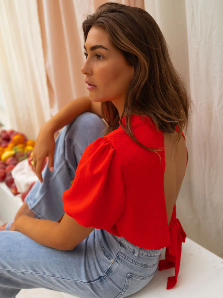 Lorena™ | Top Corto