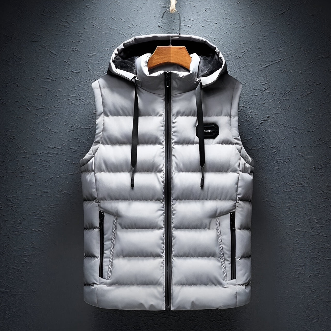 Gilet imbottito con cappuccio