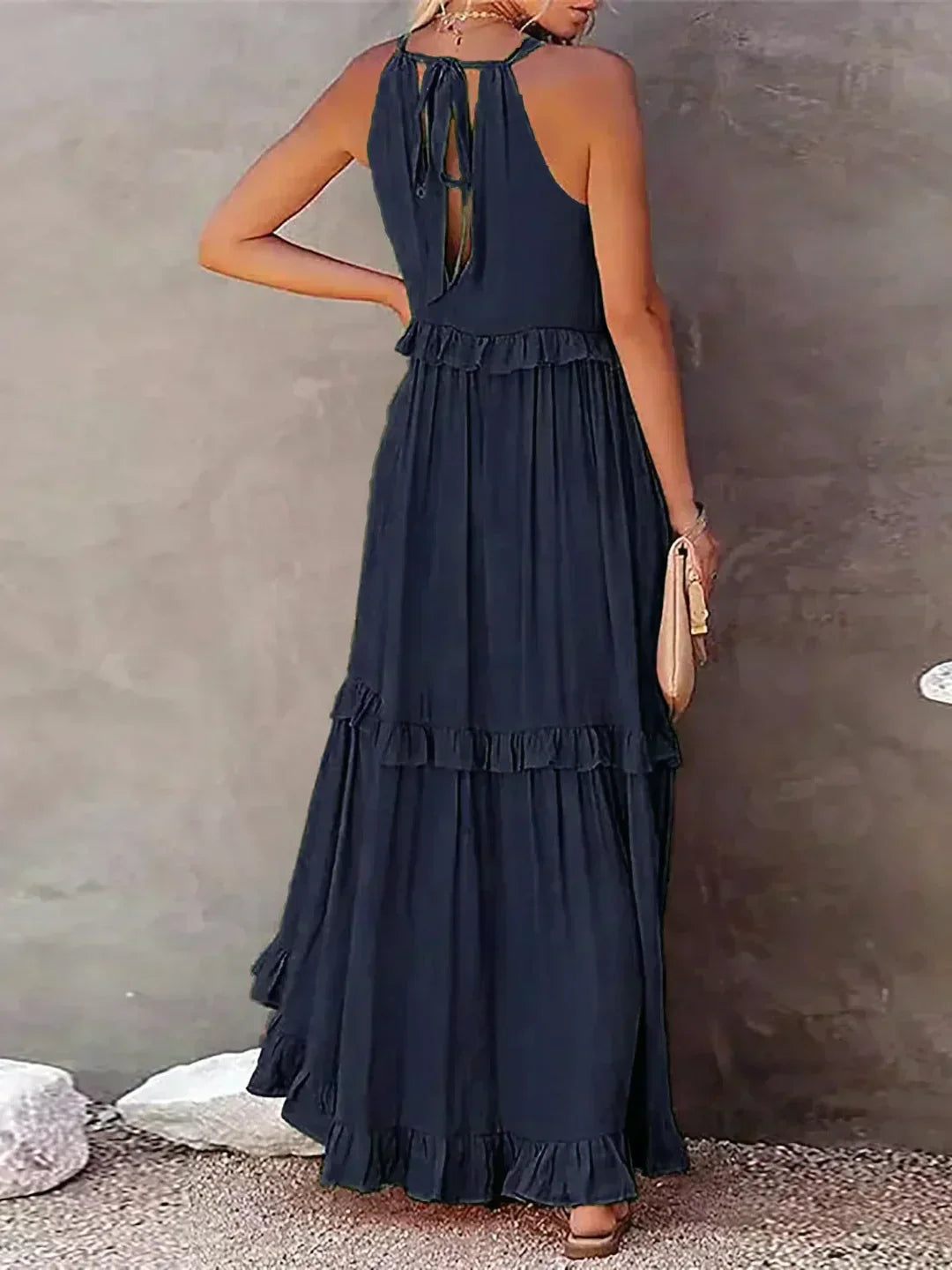 Delilah - Abito Elegante con Collo All'Americana e Rouches