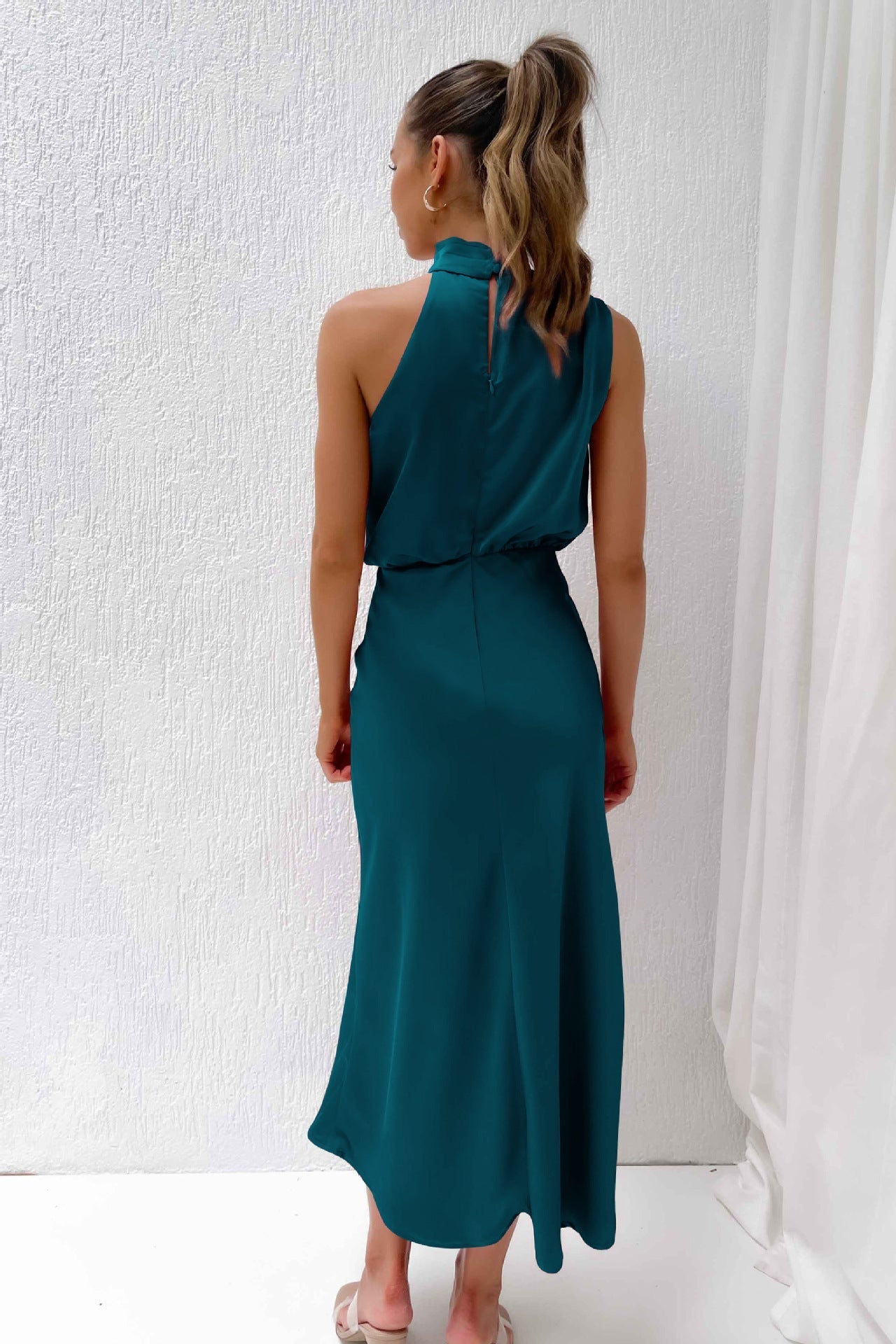 Lydia™ | Abito Lungo con Scollo a V all'Americana