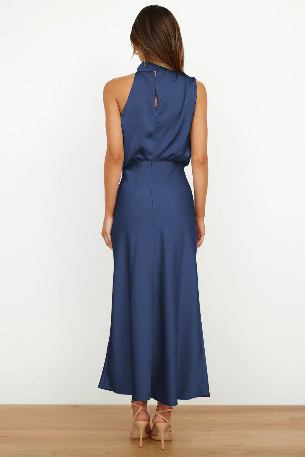 Lydia™ | Abito Lungo con Scollo a V all'Americana