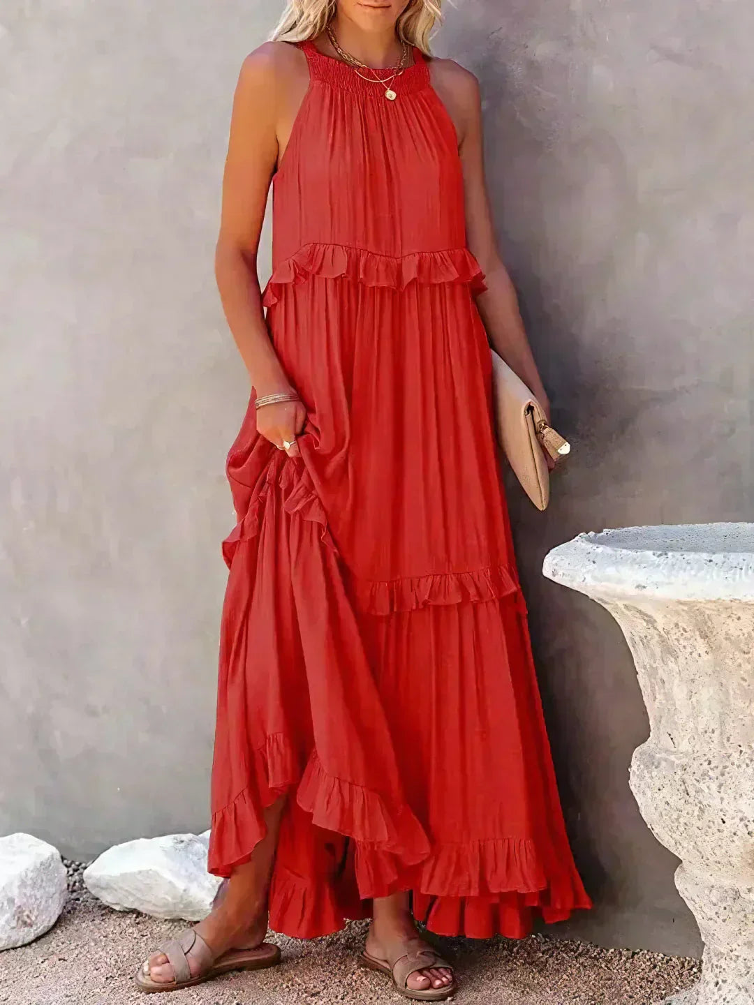 Delilah - Abito Elegante con Collo All'Americana e Rouches
