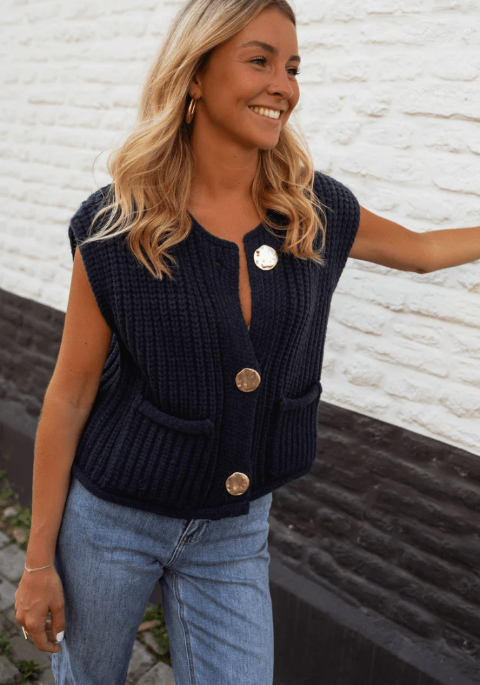 FENJA™ | IL CHIC GILET IN MAGLIA PER LAYERING