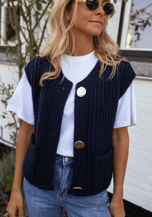 FENJA™ | IL CHIC GILET IN MAGLIA PER LAYERING