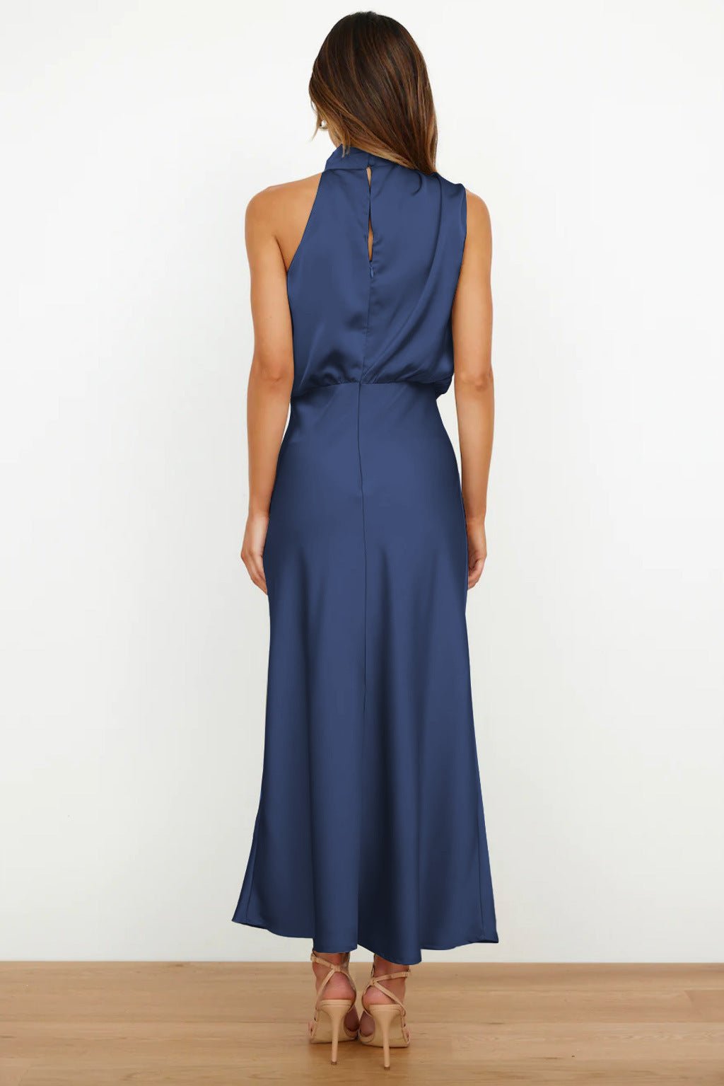 Lydia | Abito lungo con scollatura a halter